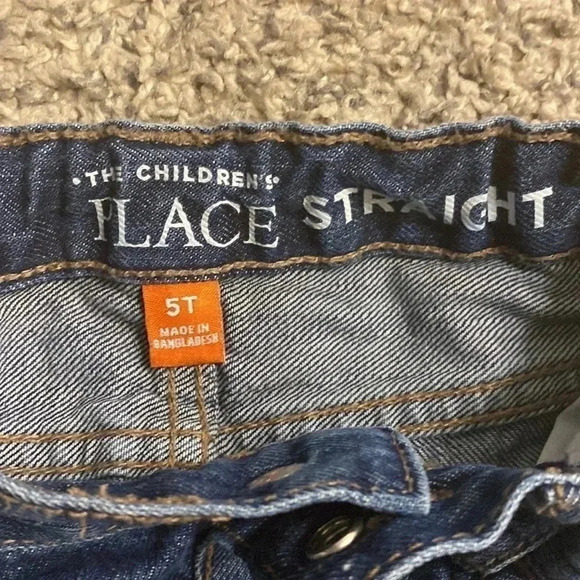The Children’s Place straight leg denim jeans | size 5T - Picture 3 of 8